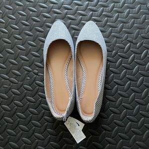Women’s Size 7 Old Navy Blue and White Strip Flats